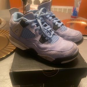 Jordan 4 Retro